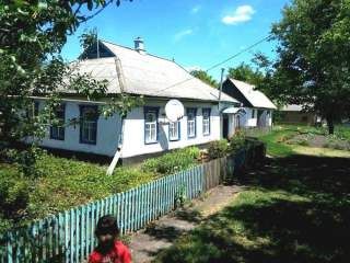 продам  свій будинок в Семенівці Полтавської обл.
