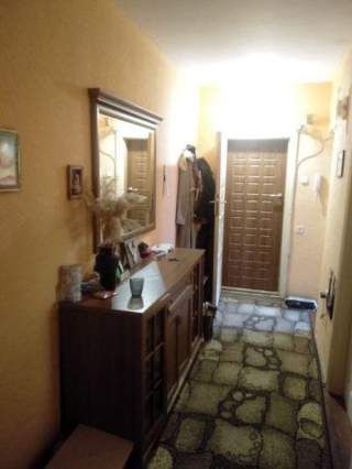 Продам трикімнатну квартиру 820893113
