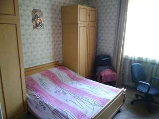 продам 2 ком район 5 школы СРОЧНО