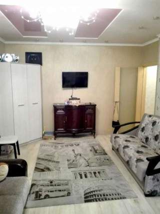 продам 2 ком Центр КИРПИЧ