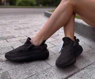 Кроссовки Женские  Adidas yeezy boost 350 V2 Black/Кросівки Жіночі Ізі