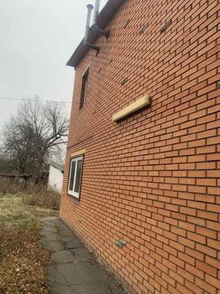 Продам частину будинк ! Окремий двір! Район Океану ! Червона лінія !