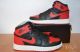 Кроссовки высокие Nike Jordan черно-красные..