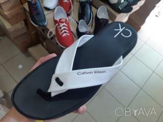 Вьетнамки мужские Calvin Klein.Кожаные шлепанцы.Белые только 45 размер.