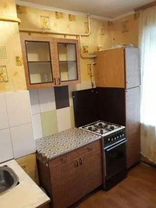 Продам 2-кімнатну квартиру на Садах-2