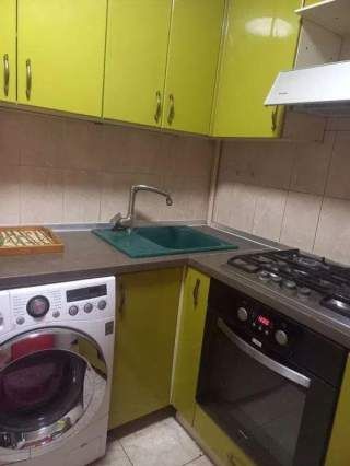 Продам трикімнатну квартиру на Зигіна