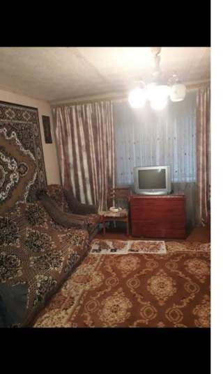 продам 2 ком КИРПИЧ по Европейской