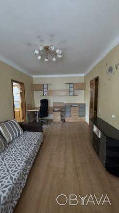 Поділ продаж двокімнатної квартири середній поверх