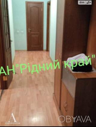 Здається 3а кв. з окремими кімнатами