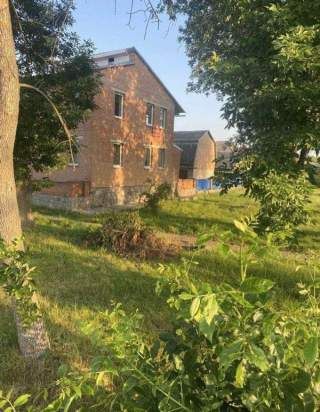Продам будинок на Подолі.