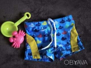 Яскраві пляжні шорти трусики хлопчику, р.98/30м, Німеччина