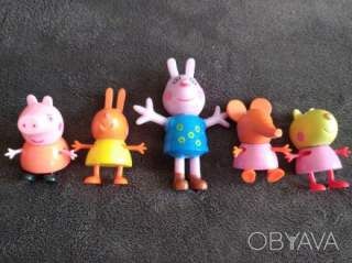 Іграшкові фігурки з мультфільму Свинка Пеппа
