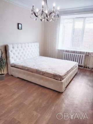 Продається двокімнатна квартира у центрі міста