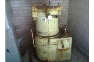 Шприц - наповнювач гідравлічний ГШУ-2. Обʼєм циліндра 60 л.