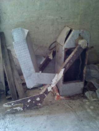 Завантажувач.  перекидач ФМ2У-335 фаршемішалки /кутер. Продам. Б/В.