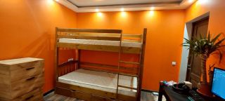 Ліжко місце для хлопця. Подобово. Ночівля. Від 100 грн