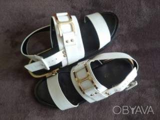 Красиві білі босоніжки на літо, р.36, дівчатам чи жінкам