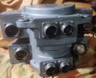 Куплю обертовий контактний пристрій ВКУ-330-2 (ВКУ330-2)